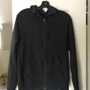 Men’s S Lululemon sweatshirt.